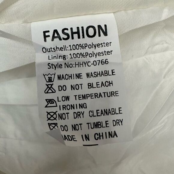 Fashion Cream Puffer Vest Size Large - Picture 4 of 9